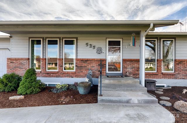 525 Donna Drive, Nampa, ID 83686