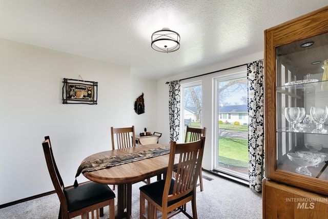 525 Donna Drive, Nampa, ID 83686