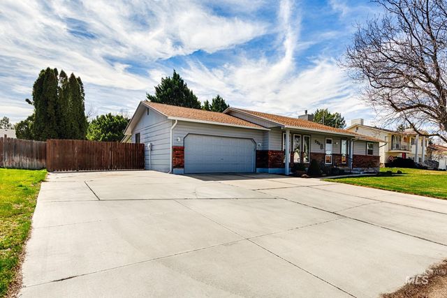 525 Donna Drive, Nampa, ID 83686