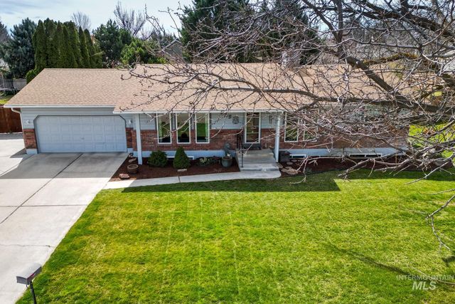 525 Donna Drive, Nampa, ID 83686