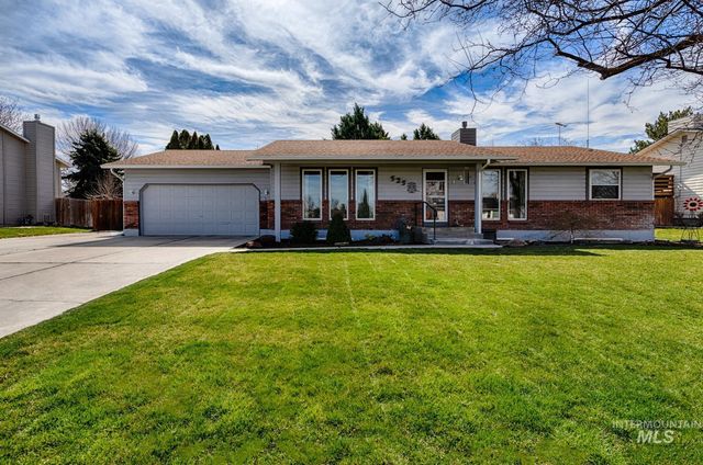 525 Donna Drive, Nampa, ID 83686