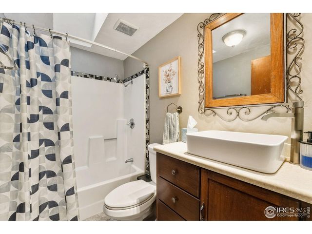 600 Riverbend Dr, Fort Collins, CO 80524