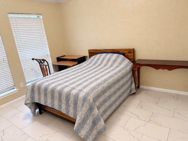 1906 Gray Birch Drive, Sugar Land, TX 77479