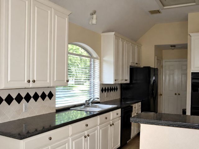 1906 Gray Birch Drive, Sugar Land, TX 77479
