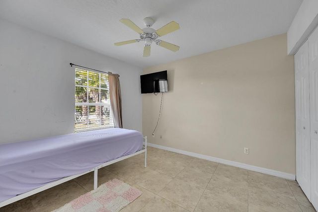 7856 101st Avenue, Vero Beach, FL 32967