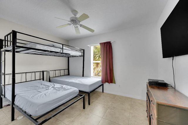 7856 101st Avenue, Vero Beach, FL 32967