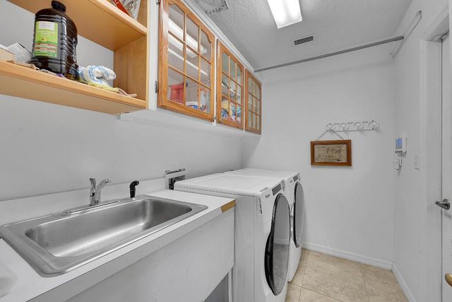 7856 101st Avenue, Vero Beach, FL 32967