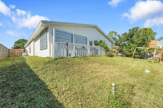 7856 101st Avenue, Vero Beach, FL 32967