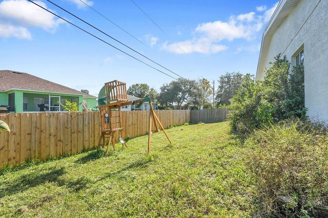 7856 101st Avenue, Vero Beach, FL 32967