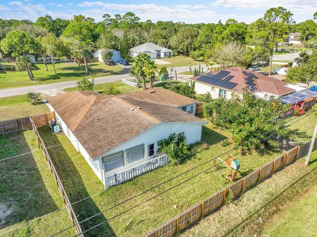 7856 101st Avenue, Vero Beach, FL 32967