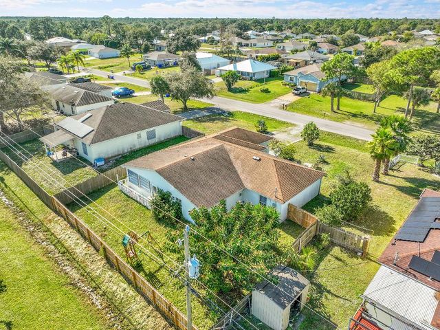 7856 101st Avenue, Vero Beach, FL 32967