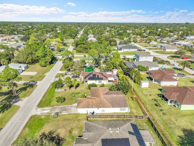 7856 101st Avenue, Vero Beach, FL 32967