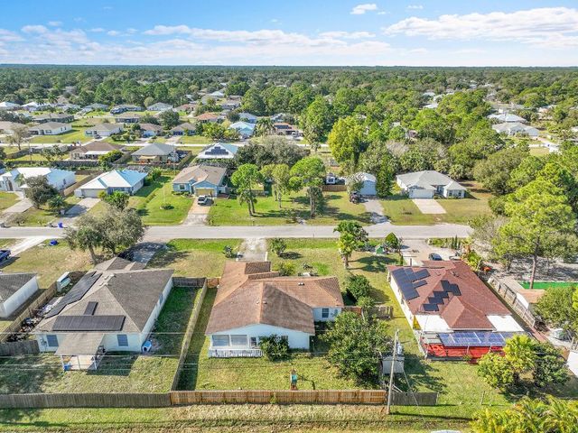 7856 101st Avenue, Vero Beach, FL 32967