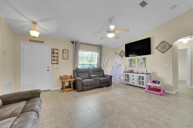 7856 101st Avenue, Vero Beach, FL 32967