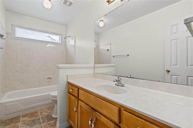 6740 Barnes Drive E, Theodore, AL 36582