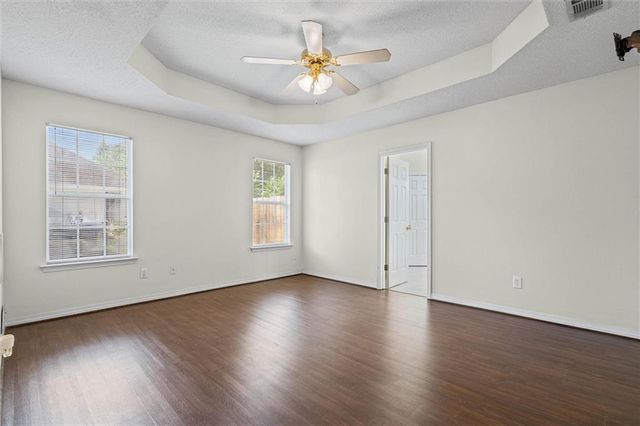 6740 Barnes Drive E, Theodore, AL 36582