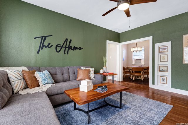 423 E ASHBY PL, San Antonio, TX 78212