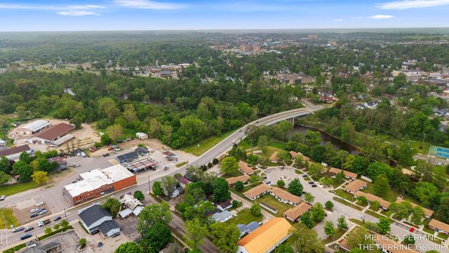 117 2nd Avenue, Big Rapids, MI 49307