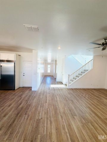 6510 Thunder Trail Drive, Bakersfield, CA 93313