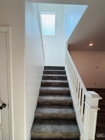 6510 Thunder Trail Drive, Bakersfield, CA 93313
