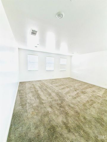6510 Thunder Trail Drive, Bakersfield, CA 93313
