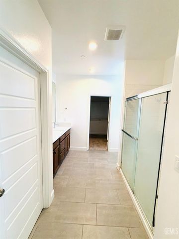 6510 Thunder Trail Drive, Bakersfield, CA 93313