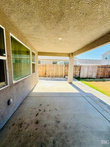 6510 Thunder Trail Drive, Bakersfield, CA 93313