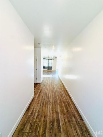 6510 Thunder Trail Drive, Bakersfield, CA 93313