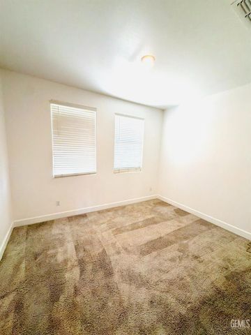 6510 Thunder Trail Drive, Bakersfield, CA 93313