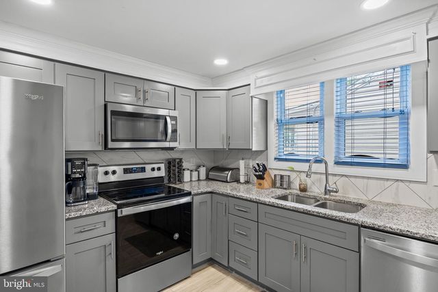 918 UNITED STATES AVE, Lindenwold, NJ 08021