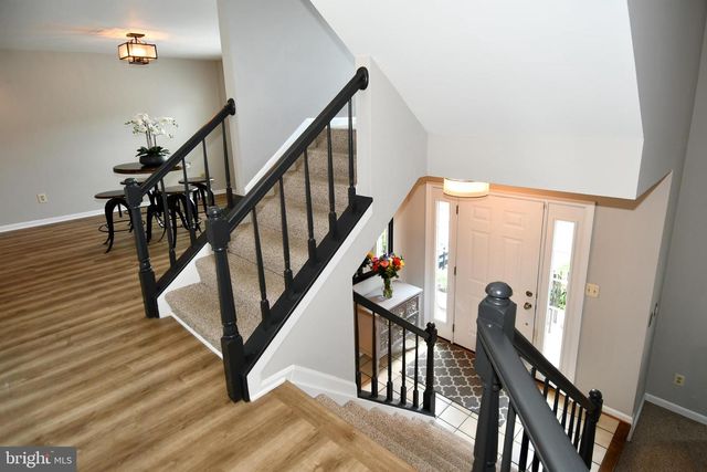 6531 PALISADES DR, Centreville, VA 20121