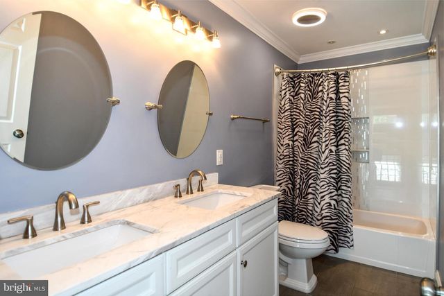 6531 PALISADES DR, Centreville, VA 20121