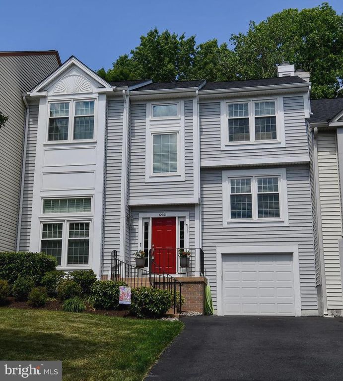 6531 PALISADES DR, Centreville, VA 20121