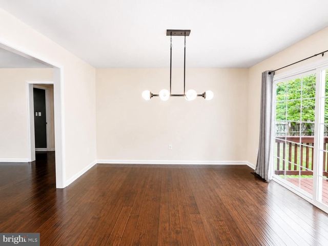 210 LEXINGTON DR, Ruther Glen, VA 22546