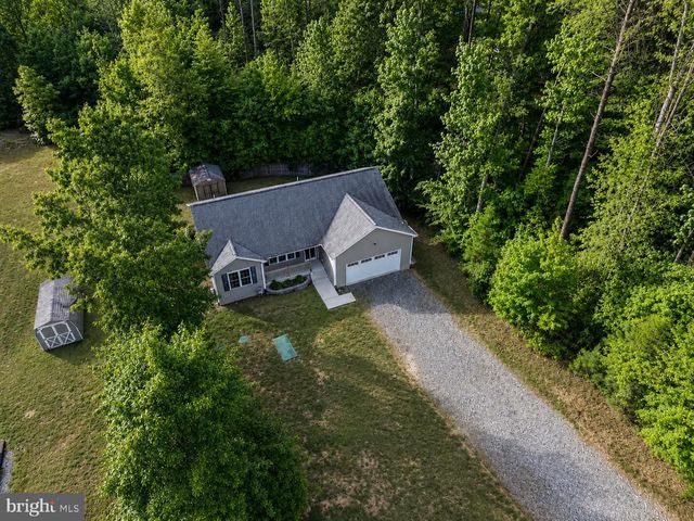 210 LEXINGTON DR, Ruther Glen, VA 22546