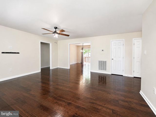 210 LEXINGTON DR, Ruther Glen, VA 22546