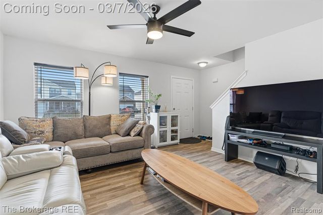 1640 Golfview Drive, Ypsilanti, MI 48198