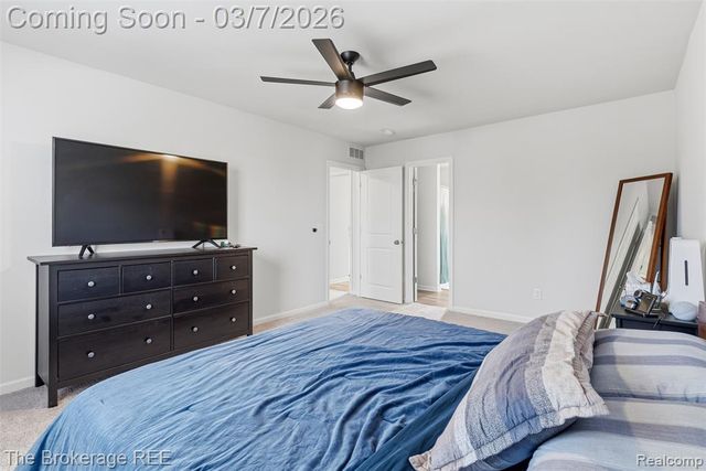 1640 Golfview Drive, Ypsilanti, MI 48198