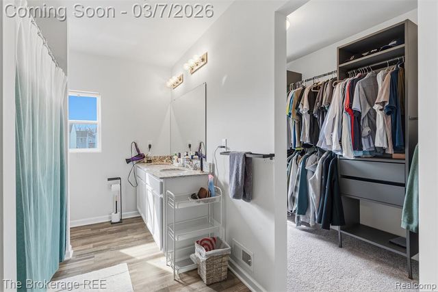 1640 Golfview Drive, Ypsilanti, MI 48198