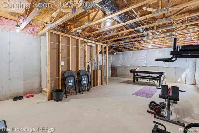 1640 Golfview Drive, Ypsilanti, MI 48198