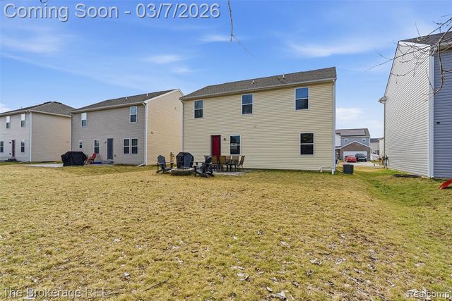 1640 Golfview Drive, Ypsilanti, MI 48198