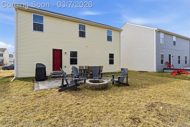 1640 Golfview Drive, Ypsilanti, MI 48198