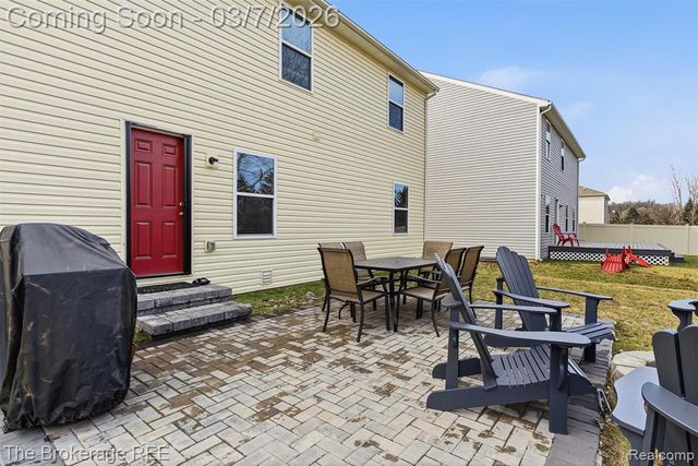 1640 Golfview Drive, Ypsilanti, MI 48198