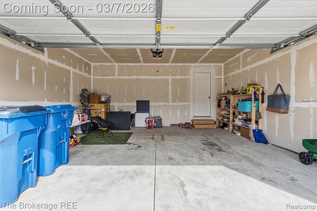 1640 Golfview Drive, Ypsilanti, MI 48198