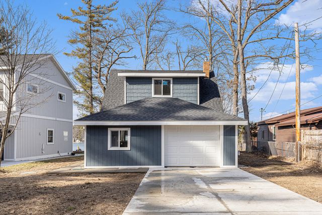 5557 Front Street, Newaygo, MI 49337