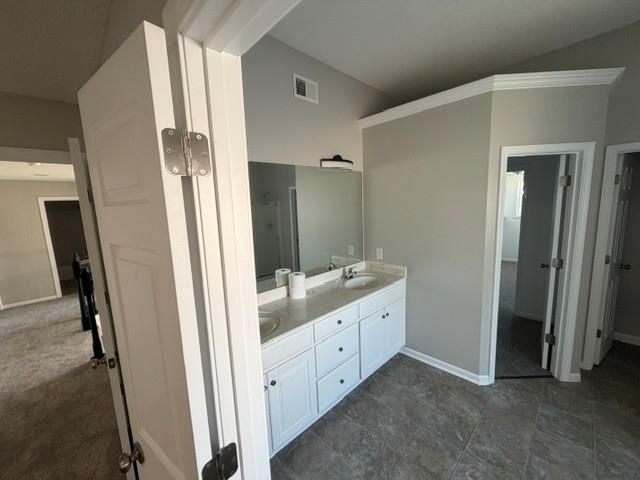 421 Stacey Drive, Lee's Summit, MO 64082