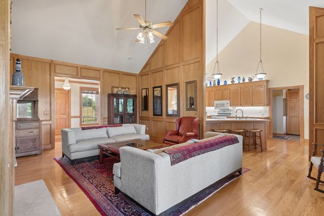 291 Bayhill Dr, Gallatin, TN 37066