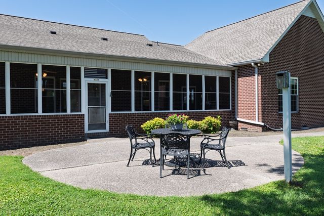 291 Bayhill Dr, Gallatin, TN 37066