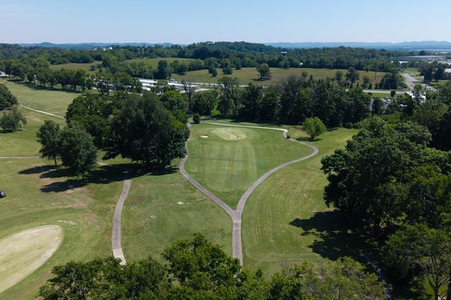 291 Bayhill Dr, Gallatin, TN 37066