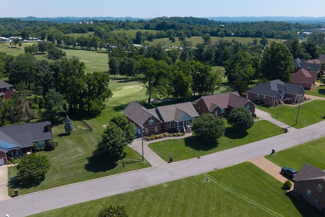291 Bayhill Dr, Gallatin, TN 37066